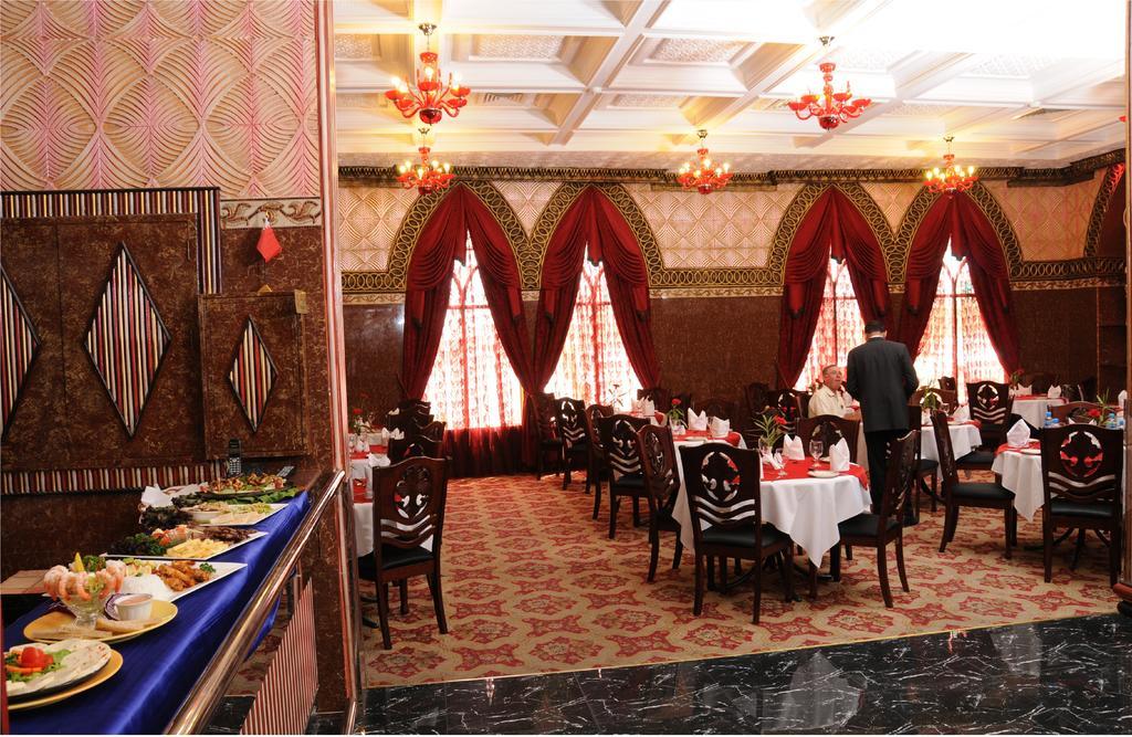 بوابة الخليج 4*